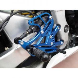 Pedana arretrata regolabile 4RACING per YAMAHA  YZF-R1  2004 - 2006